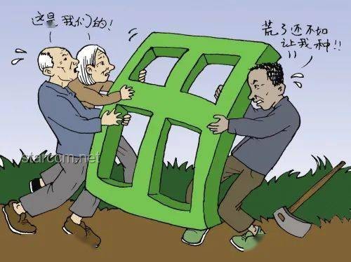 如何有效解决男子遭精神病邻居砸门2年的问题